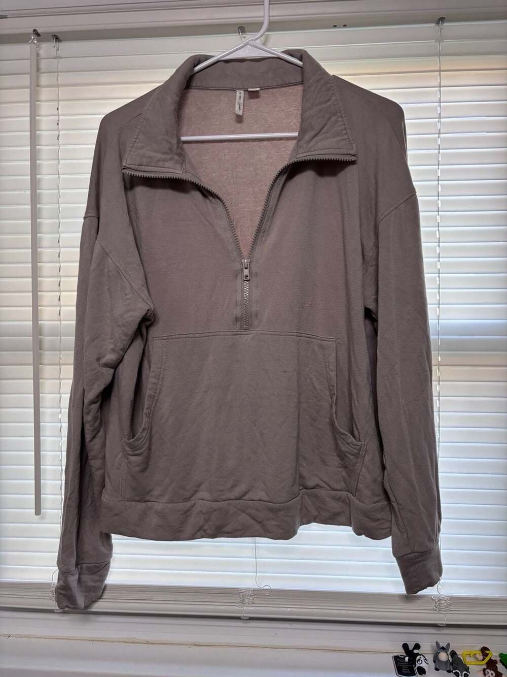 Live Well Lifestyle Half Zip Pullover Size M Mauve Purple Sweatshirt
